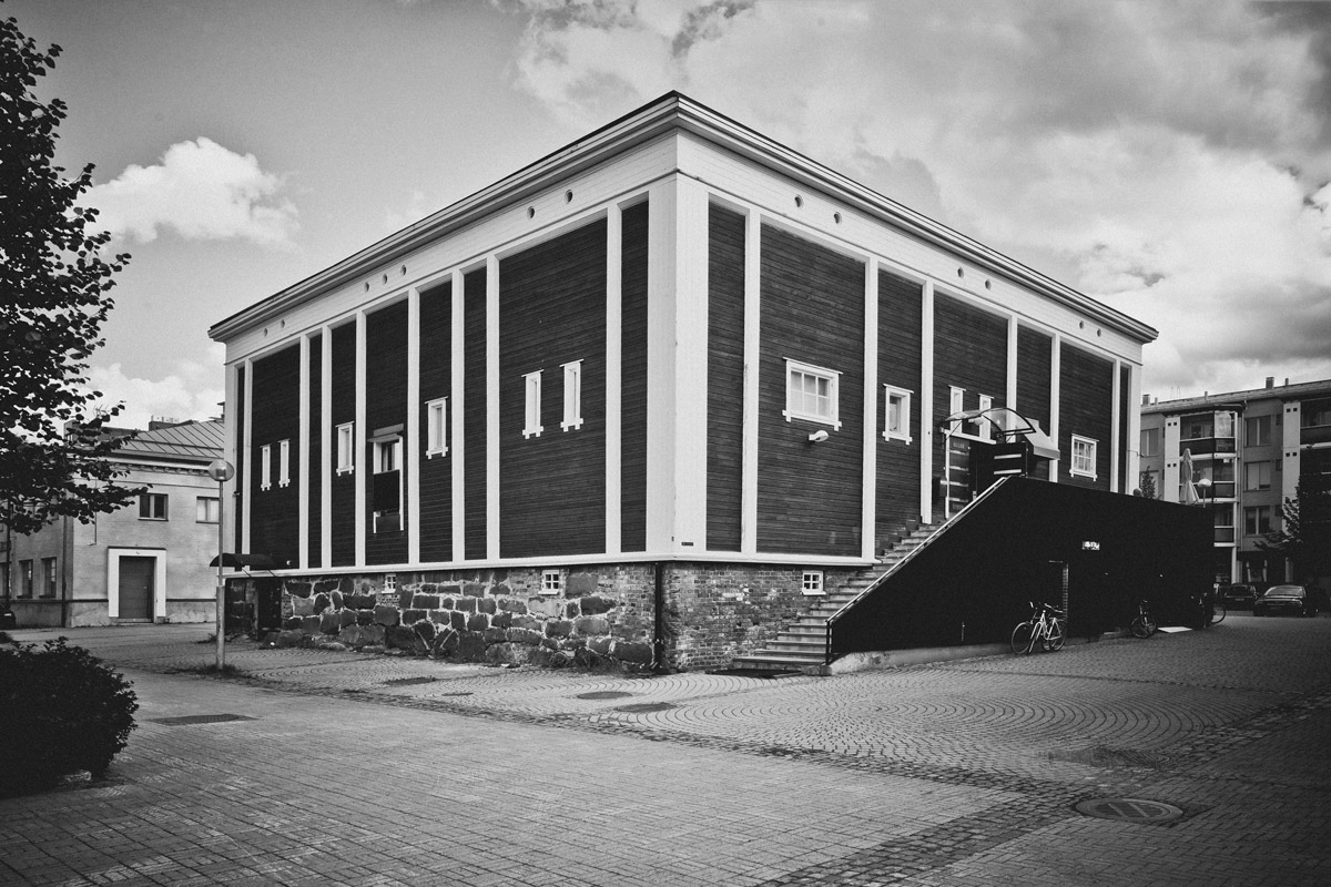 UKI Arkkitehtien Oulun toimisto ulkoa kuvattuna